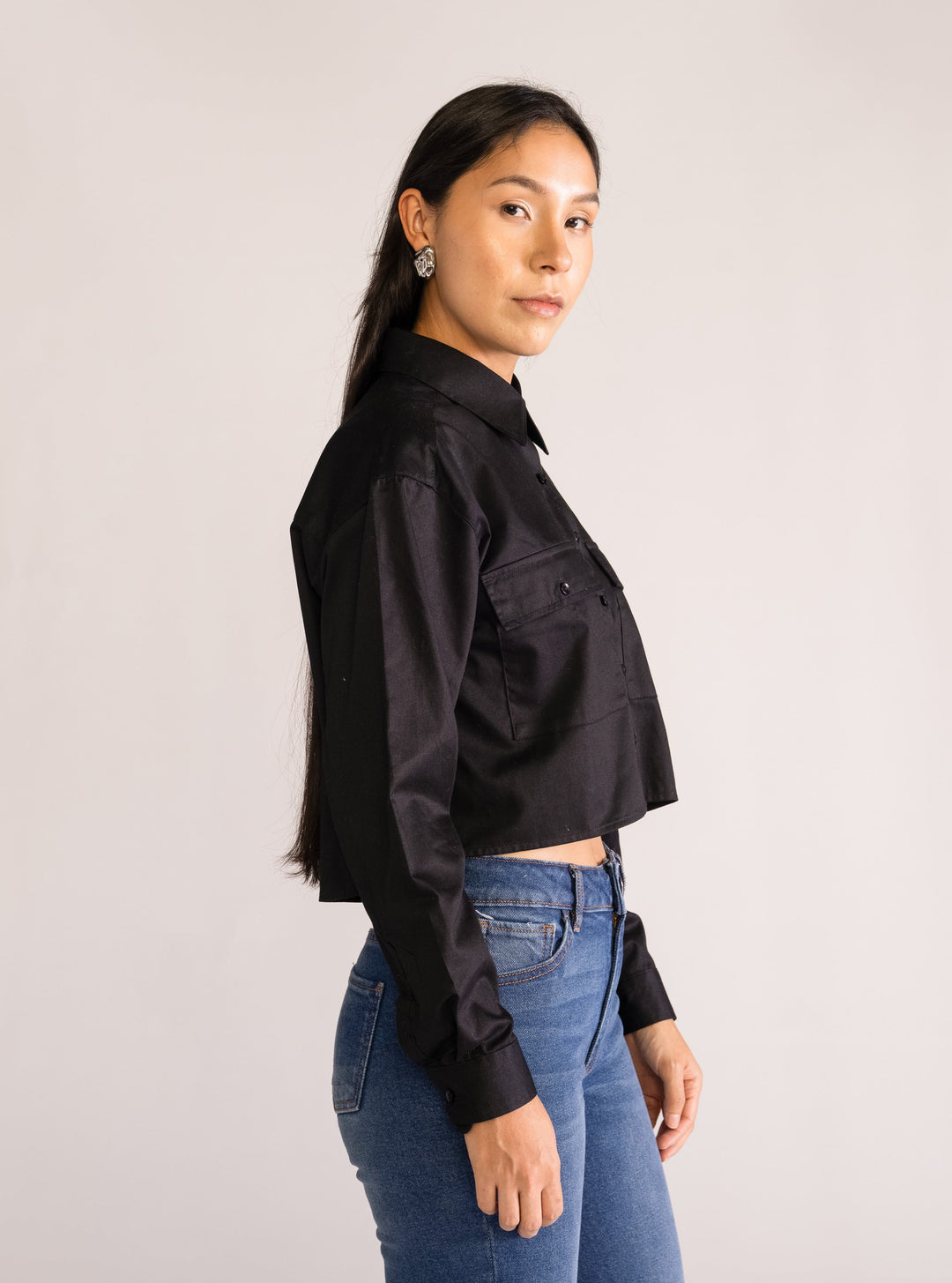 Everyday Cropped Shirt, Black