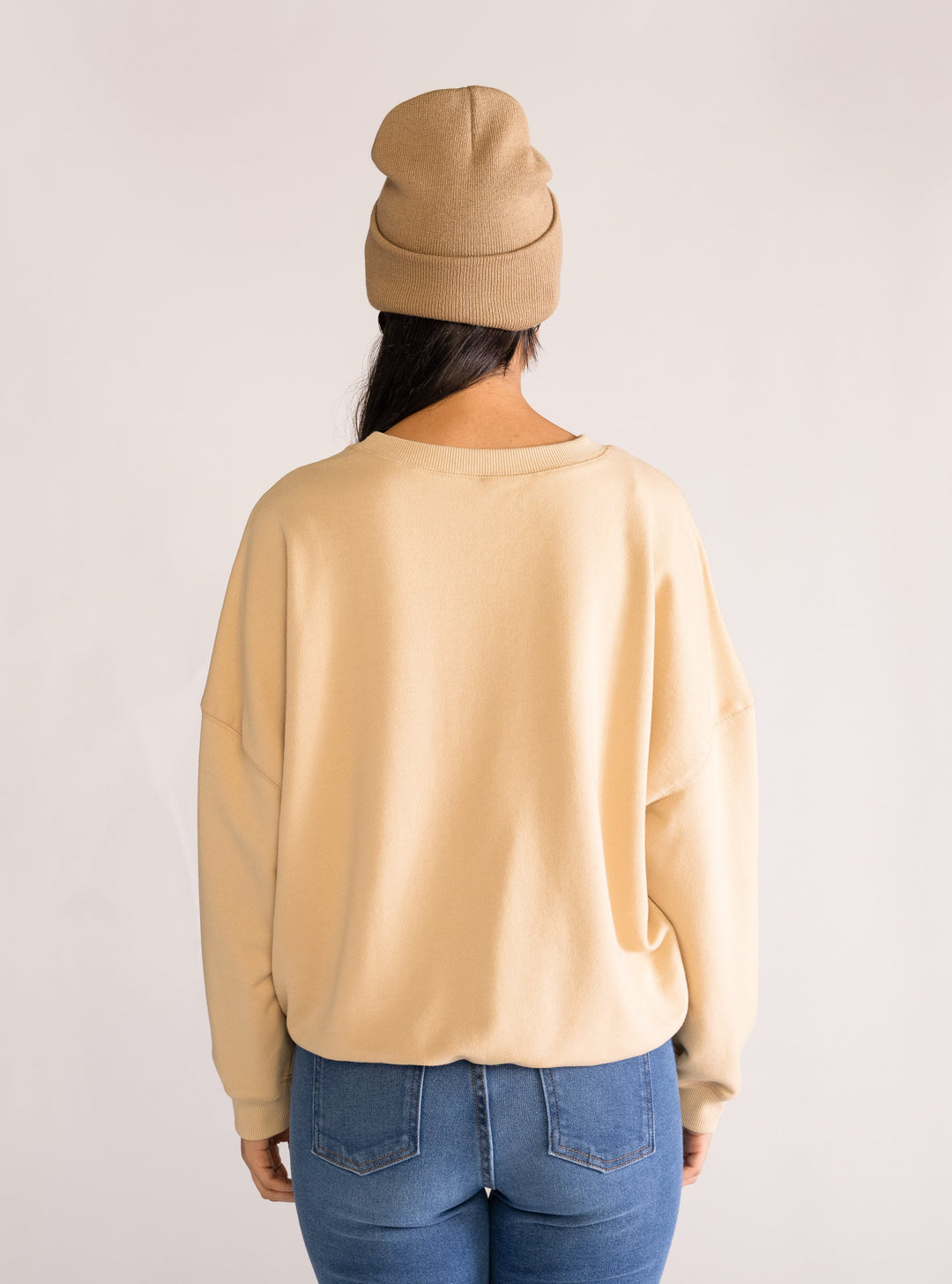 Basic CrewNeck, Kaky