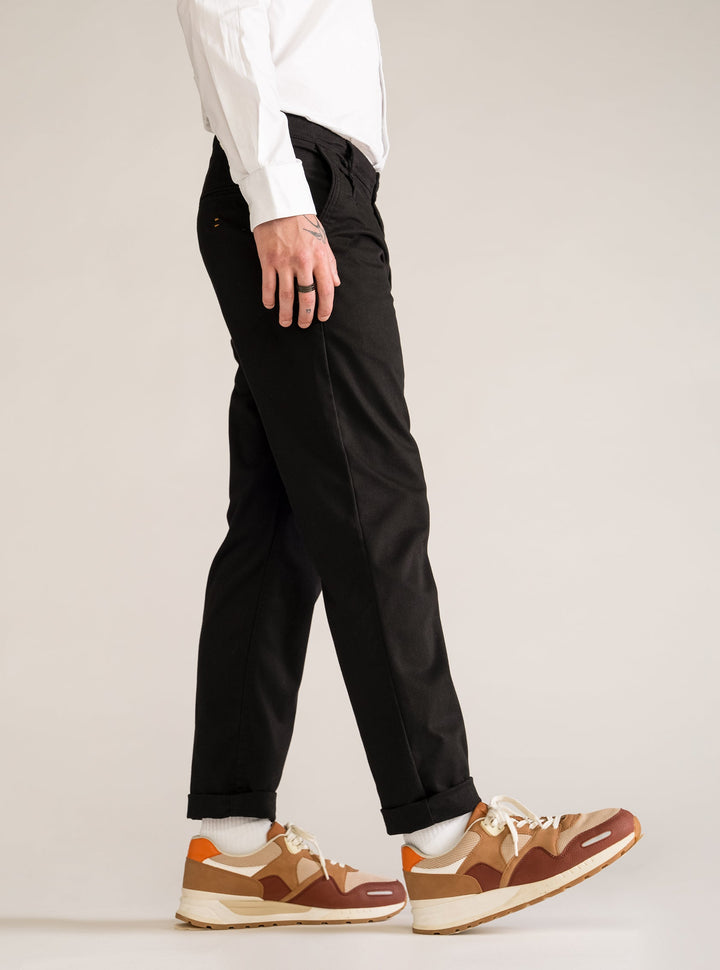 The Classic Slim Pants, Black